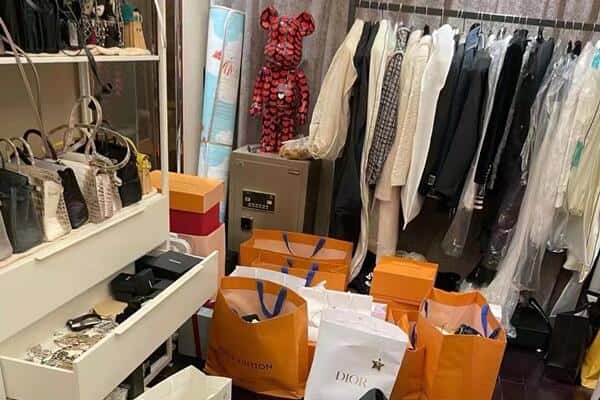 安陆市回收一线品牌衣服
